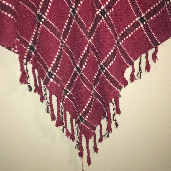 Red Patterned Knit - Picture 2 of 5